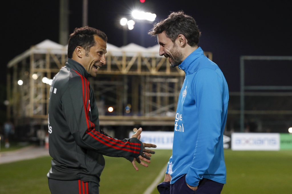 公开场合称 公开场合称